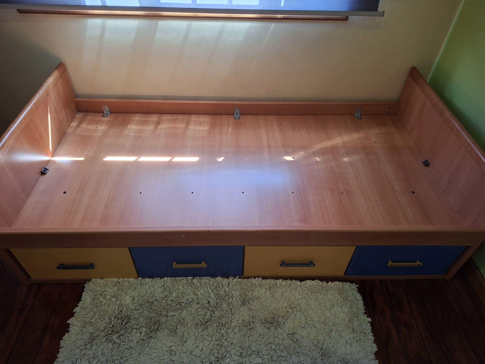 Cama de Solteiro com 4 gavetas