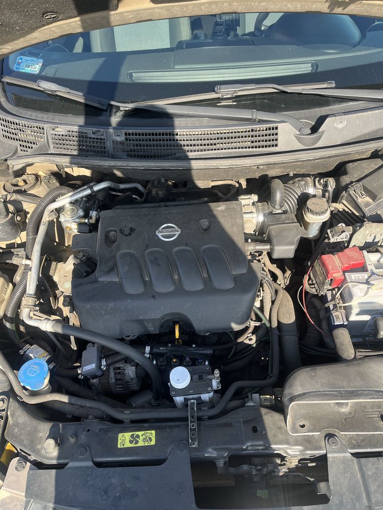 Nissan z rocznym LPG 2,0