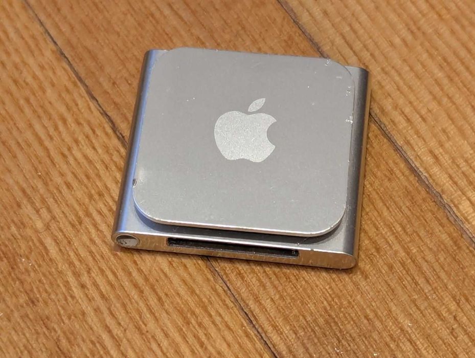 MP3 плеєр (Flash) Apple iPod nano 6Gen 8GB Silver (MC525)