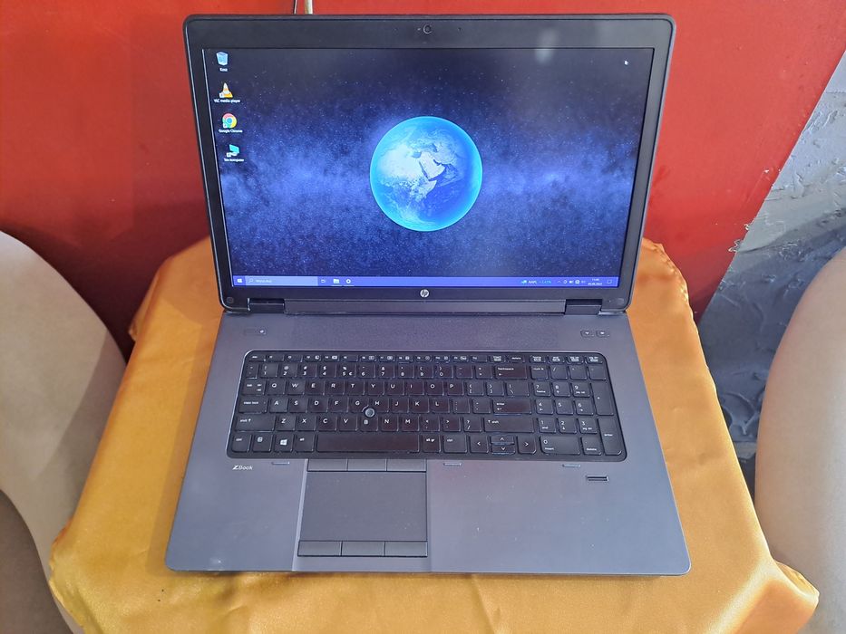 Laptop hp ZBOOK 17"