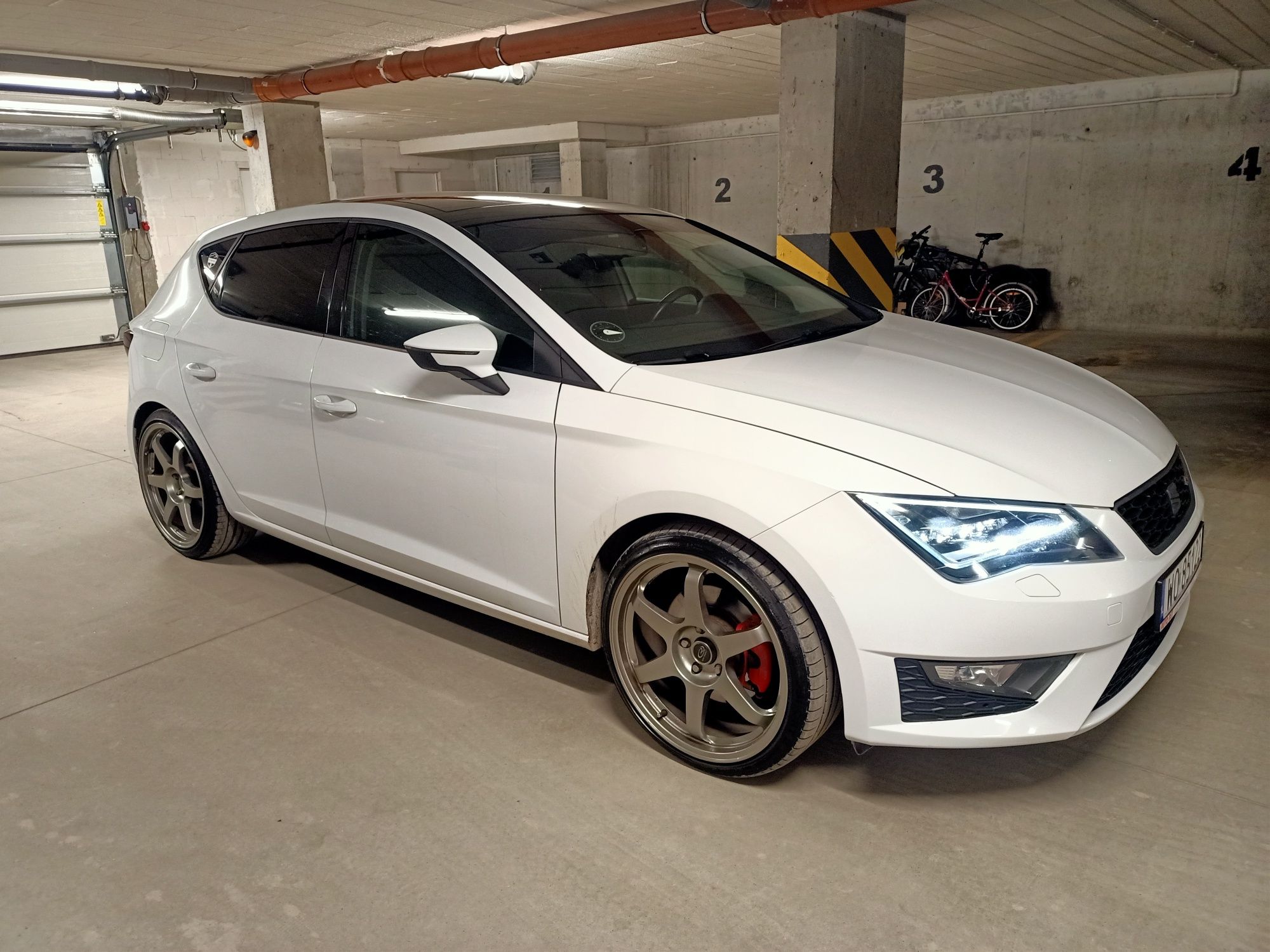 Seat Leon FR 1.8 180 KM BILed, Szklany Dach STAN BDB