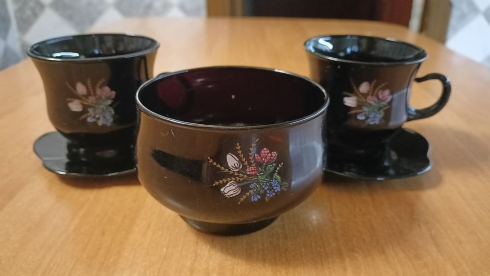 Кавова пара  з цукерницею