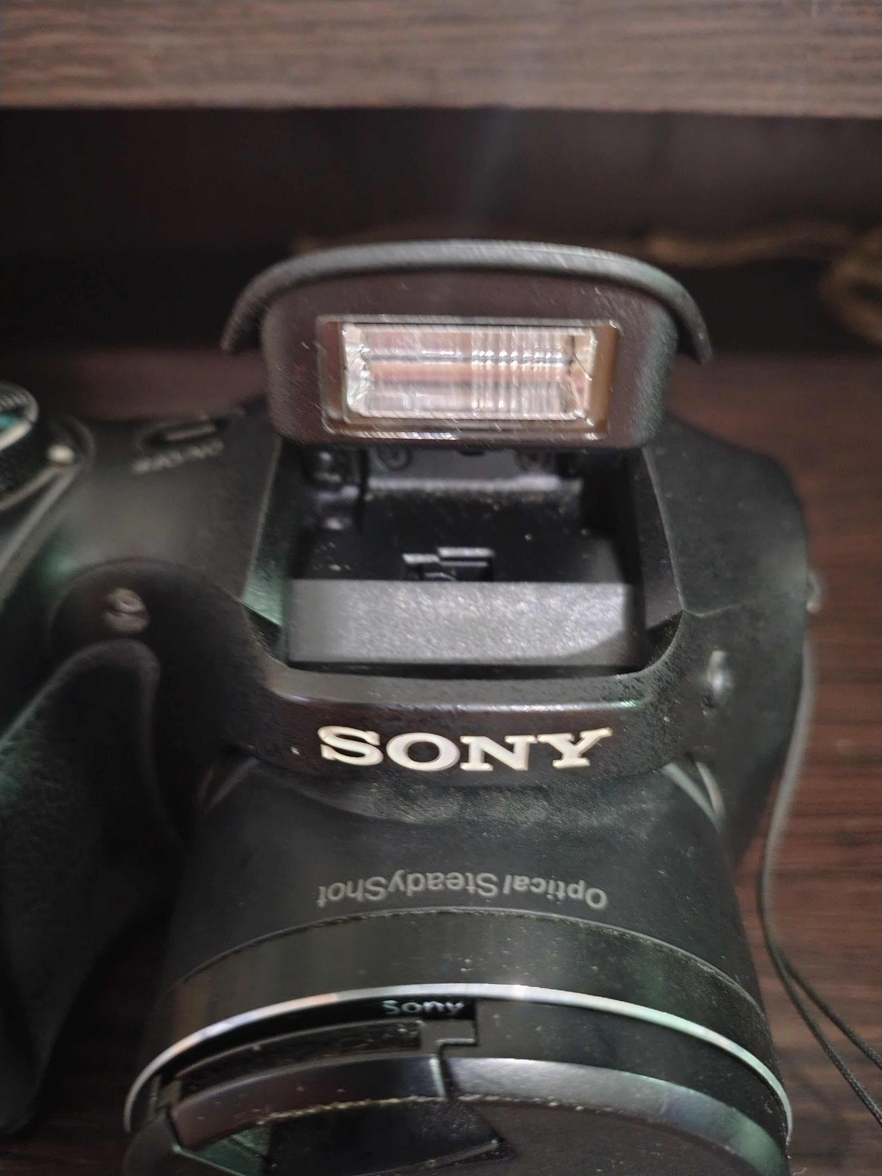 Фотокамера Sony DSC-H100