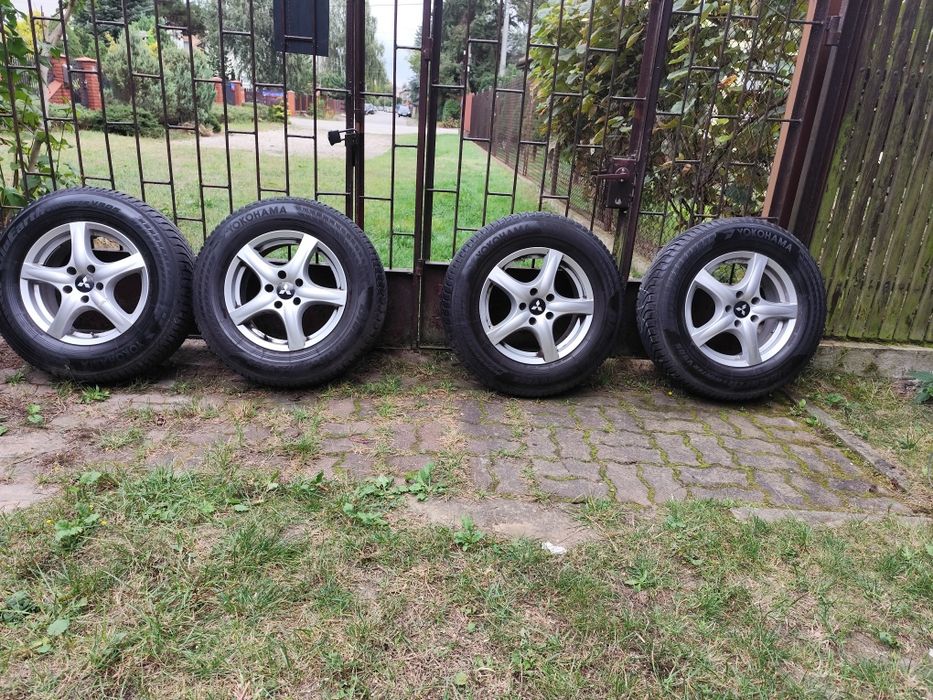 Felgi Mitsubishi ASX aluminiowe z oponami yokohama zimowe