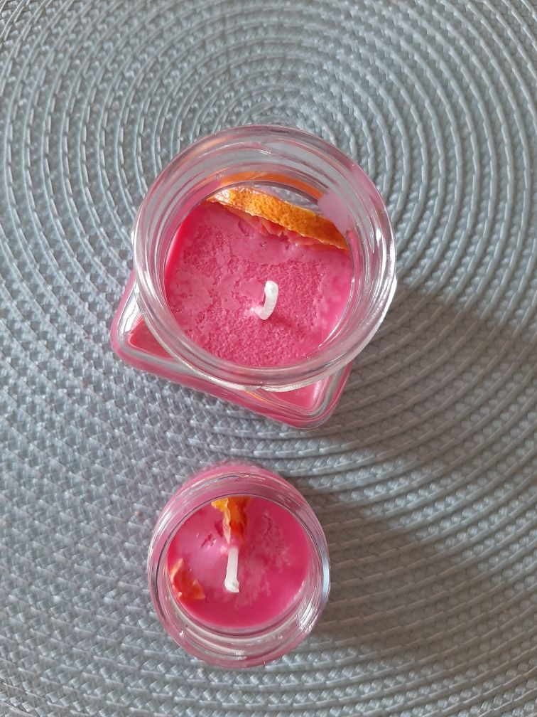 Różowe świeczki sojowe aromat ciasteczkowy z skórka pomarańczy