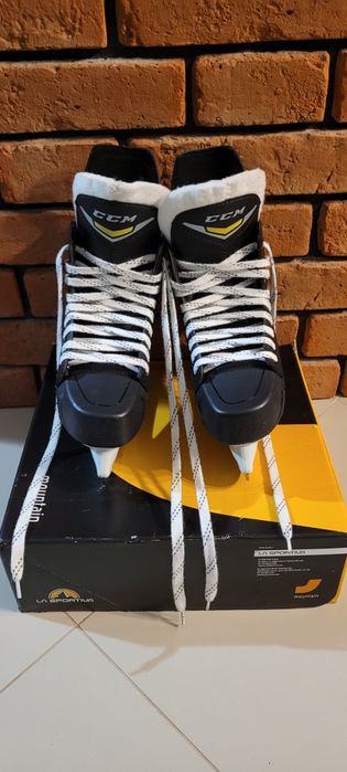 Łyżwy hokejowe CCM roz 40-40,5