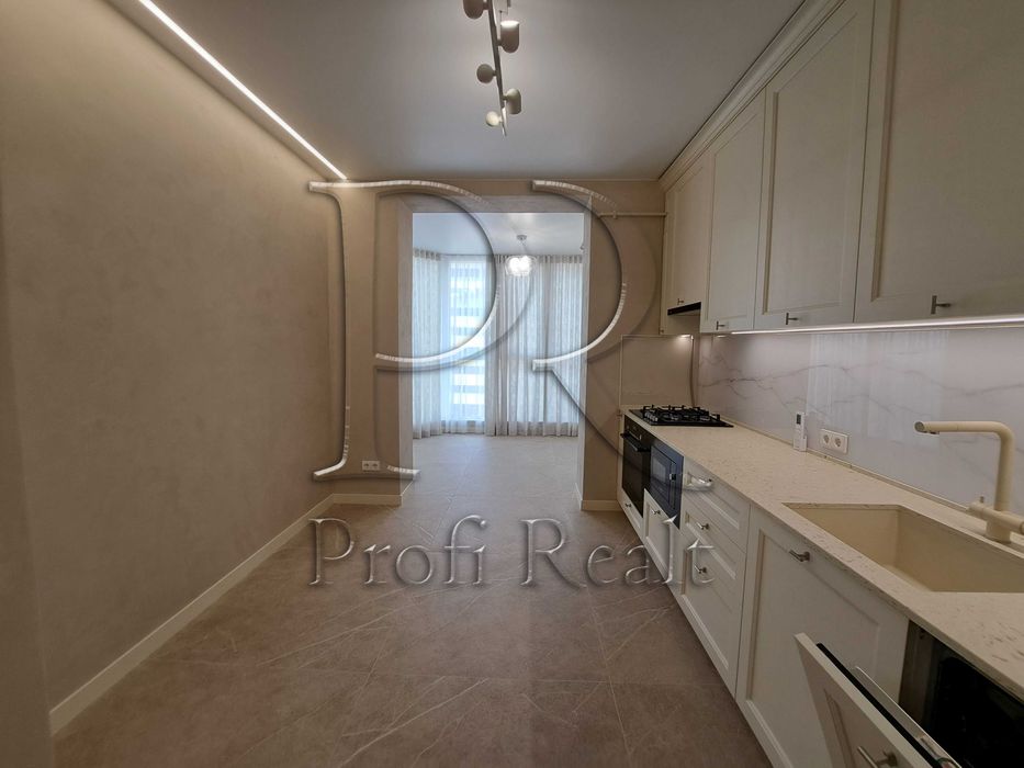 Продаж 2 кімн. квартири з якісним ремонтом в ЖК Sofia Nova