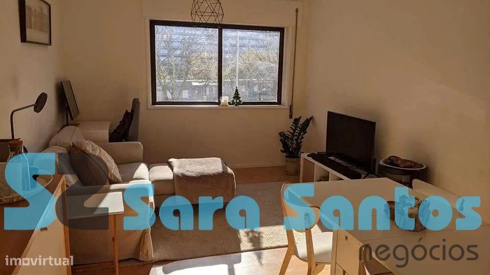 Apartamento T1 Mobilado e Lugar Garagem-Porto