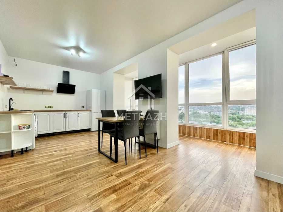 Продам 1-но к квартиру-студію,Немецкий проект,Клочковская,93(код21375)