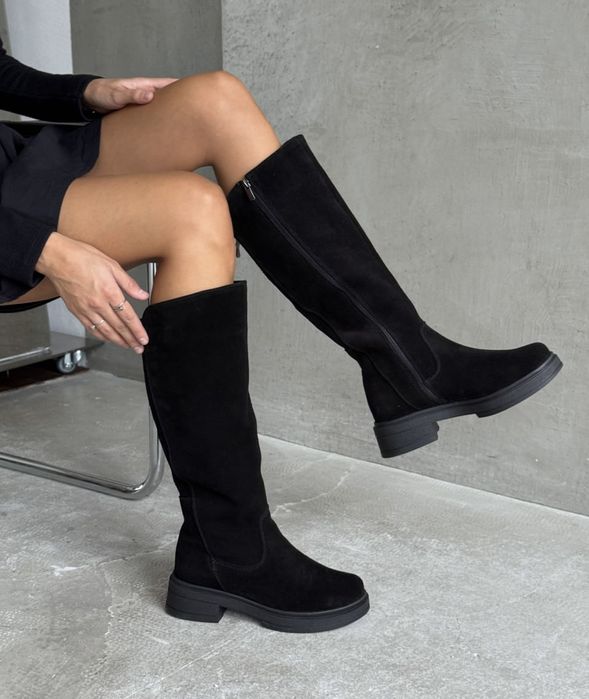 Женские зимние кожаные сапоги трубы