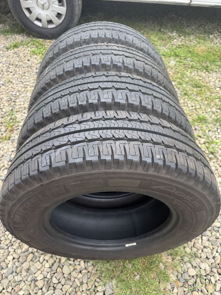 4 шини 215/70R15C. Michelin