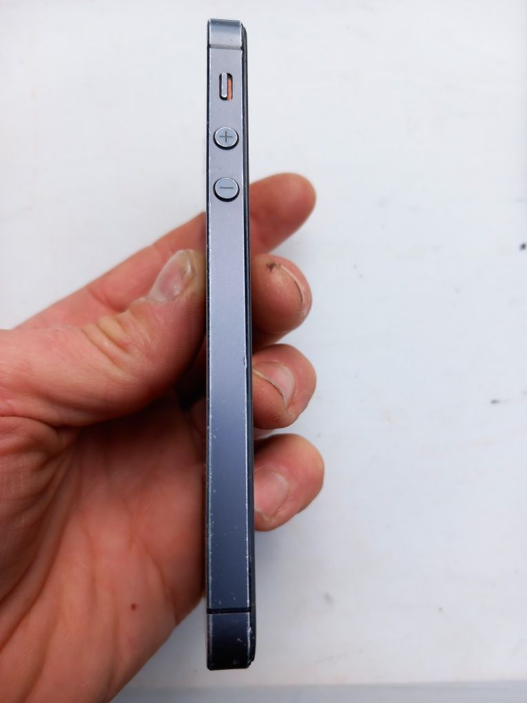Apple iPhone 5 16GB A1429