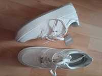 Białe sneakersy na platformie tamaris 42 wkładka 28 cm podeszwa 4,5 cm