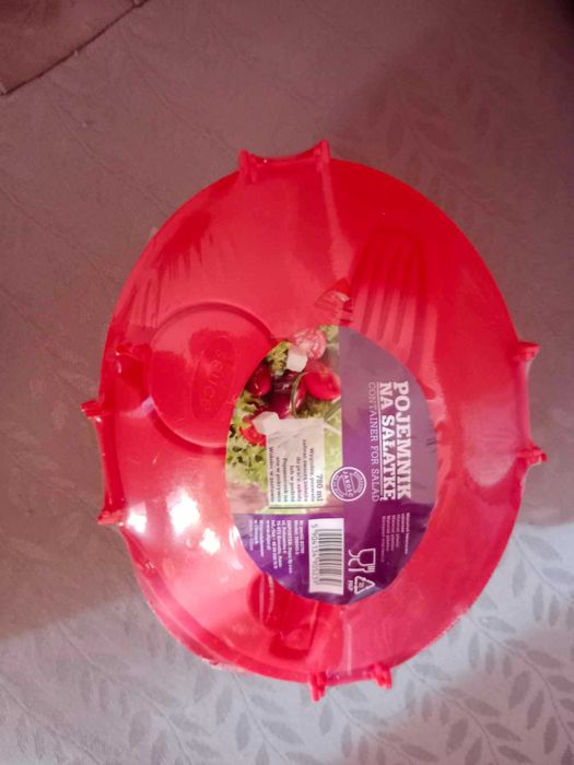 Nowy pojemnik na sałatkę 780 ml z widelcem i pojemnikiem na sos