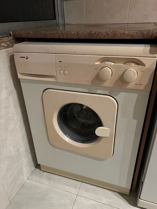 Máquina de lavar Roupa