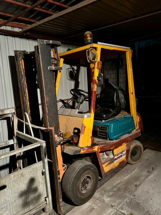 Wózek widłowy TOYOTA 4FGF15 LPG mało używany, FAKTURA VAT