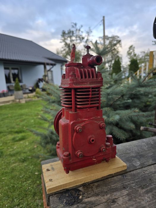 Nowa  nieużywana sprężarka kompresor mtz 82 t 25