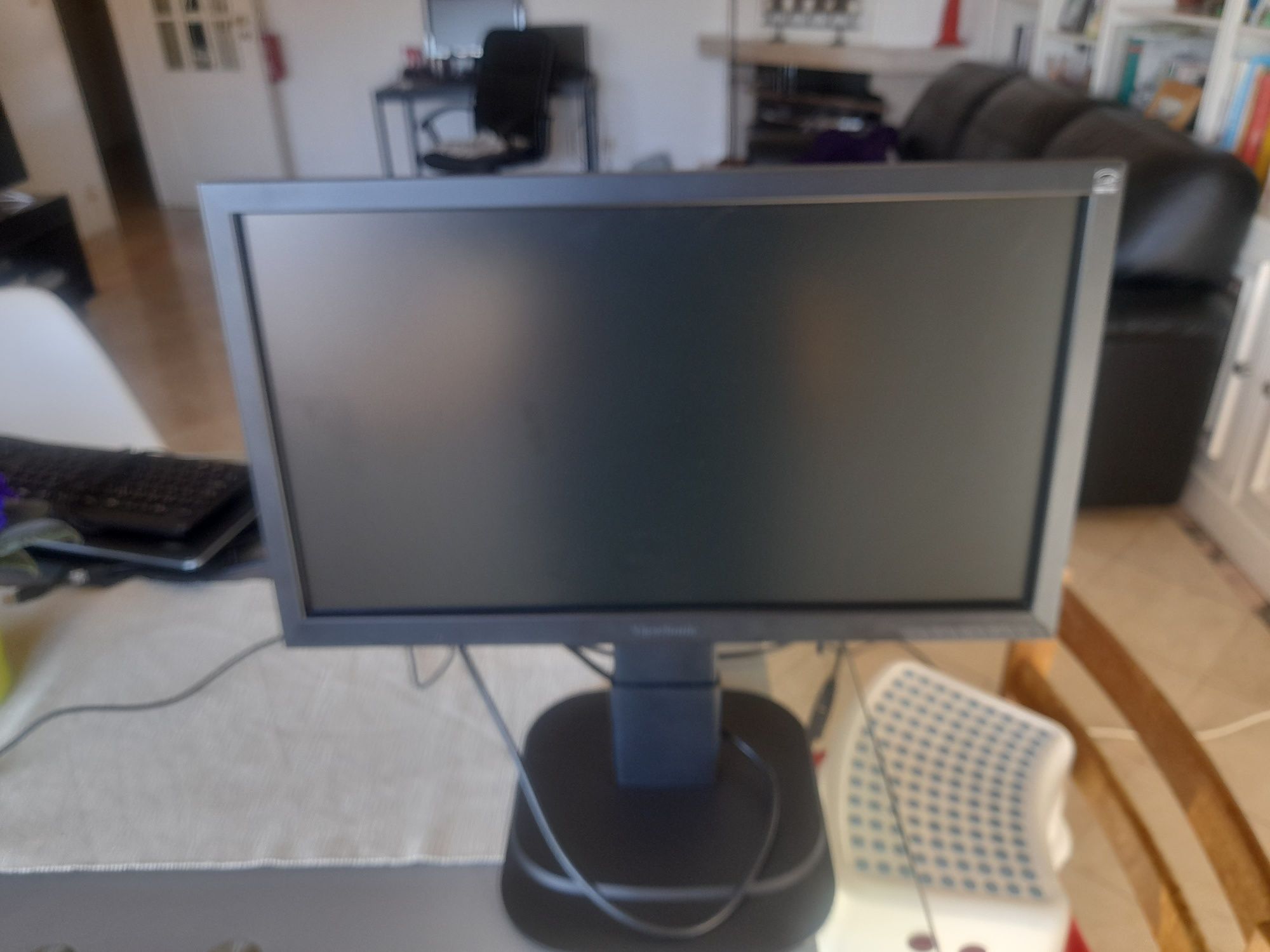 Monitor TFT LCD ViewSonic 20"