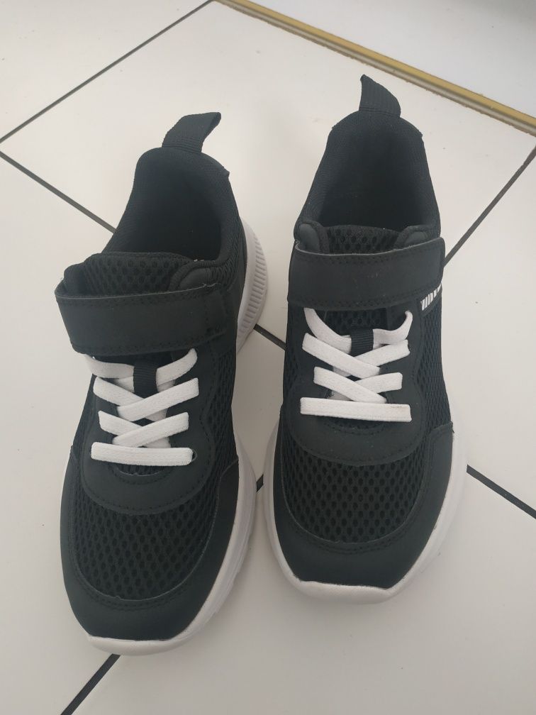 Buty adidasy lekkie r. 34 H&M