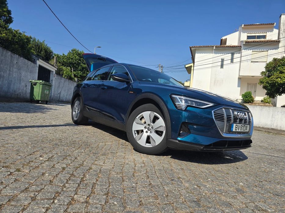 Audi e-tron 50 quattro
