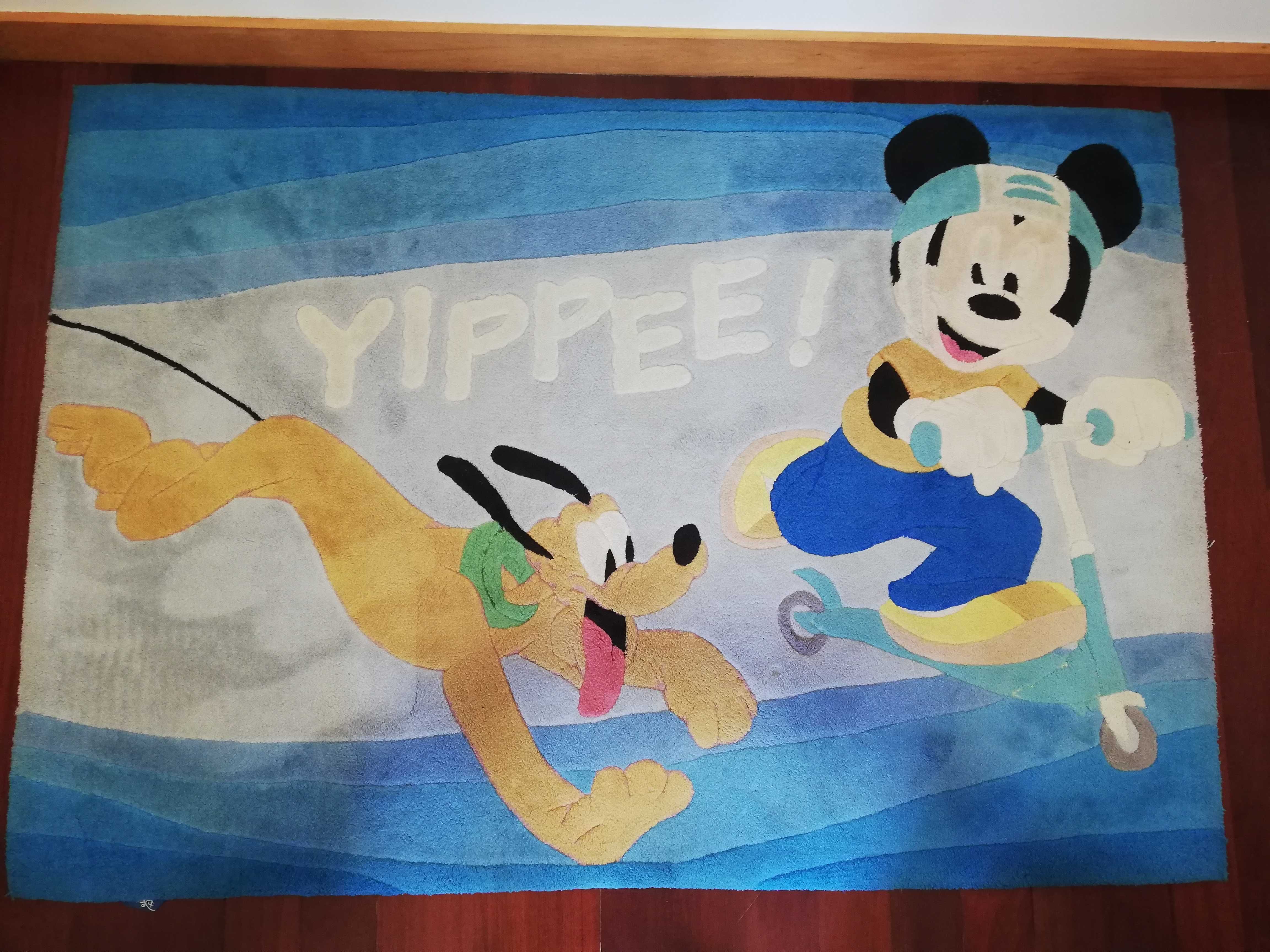 Tapete Disney Mickey Pluto