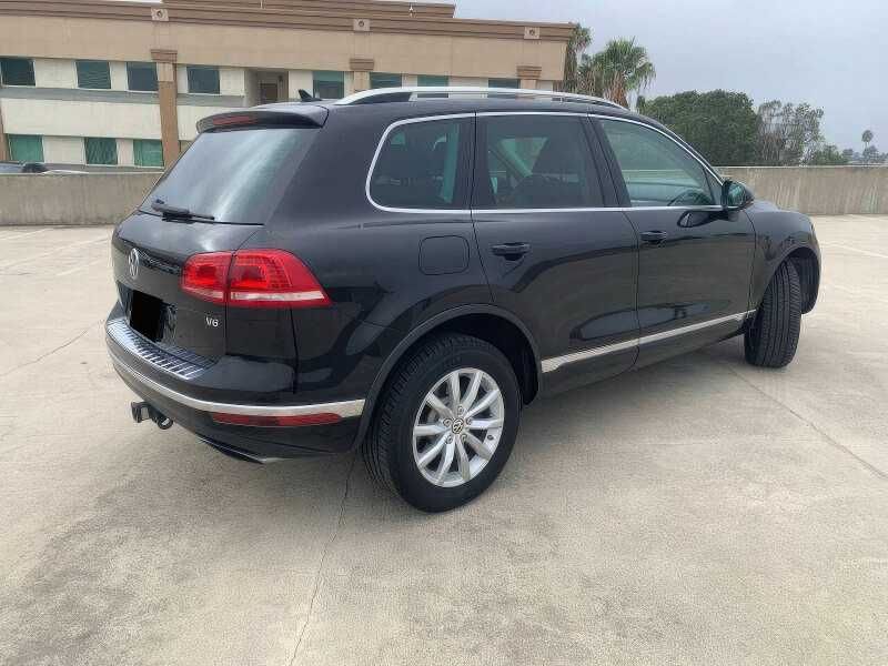2016 Volkswagen Touareg VR6 Sport