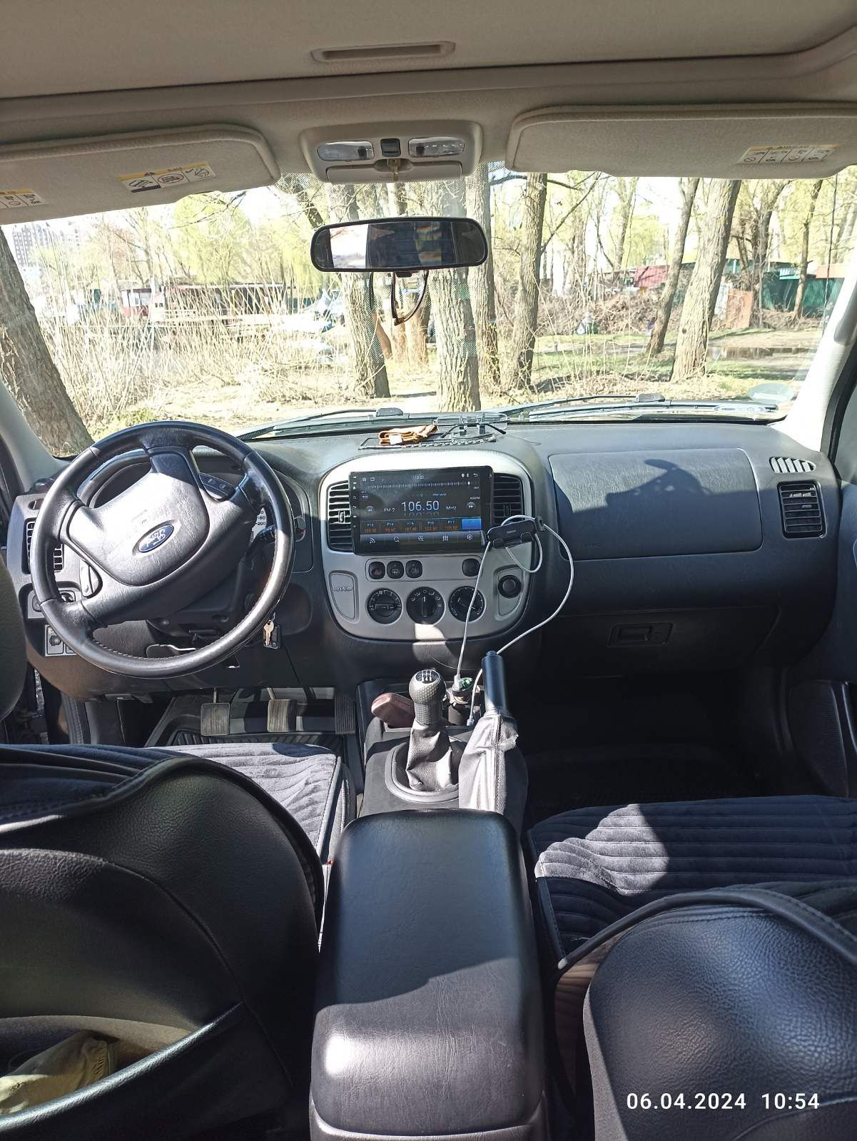 Ford Escape в продажу