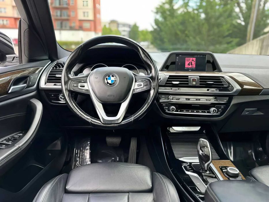 BMW X3      2019