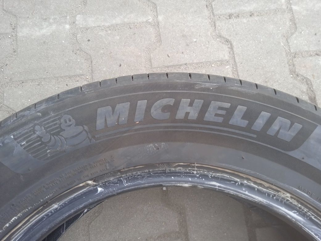 Opony letnie Michelin 215/65R17