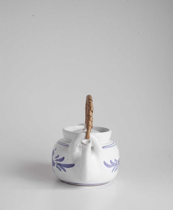 Bules pintados à mão