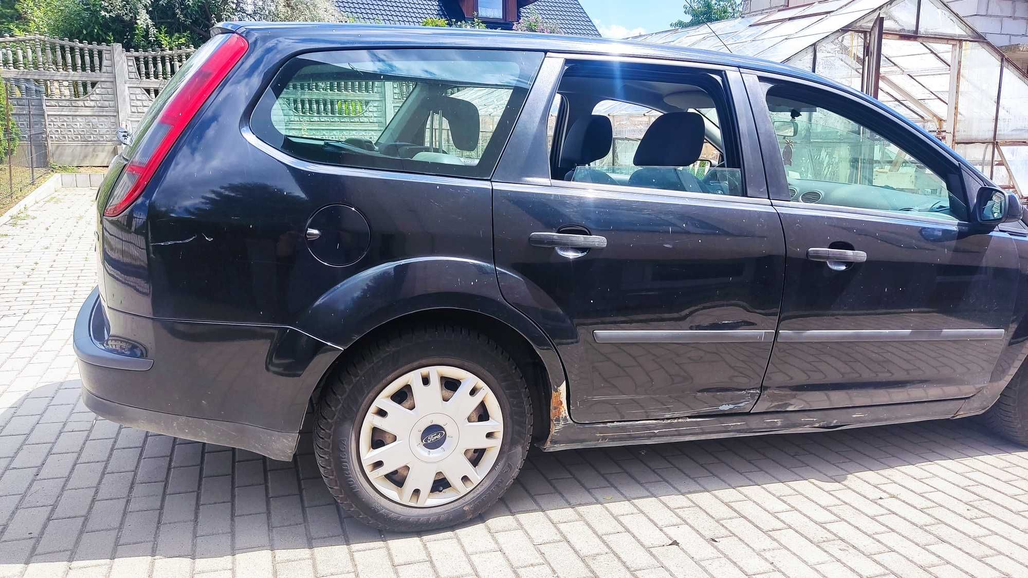 Ford focus uszkodzony