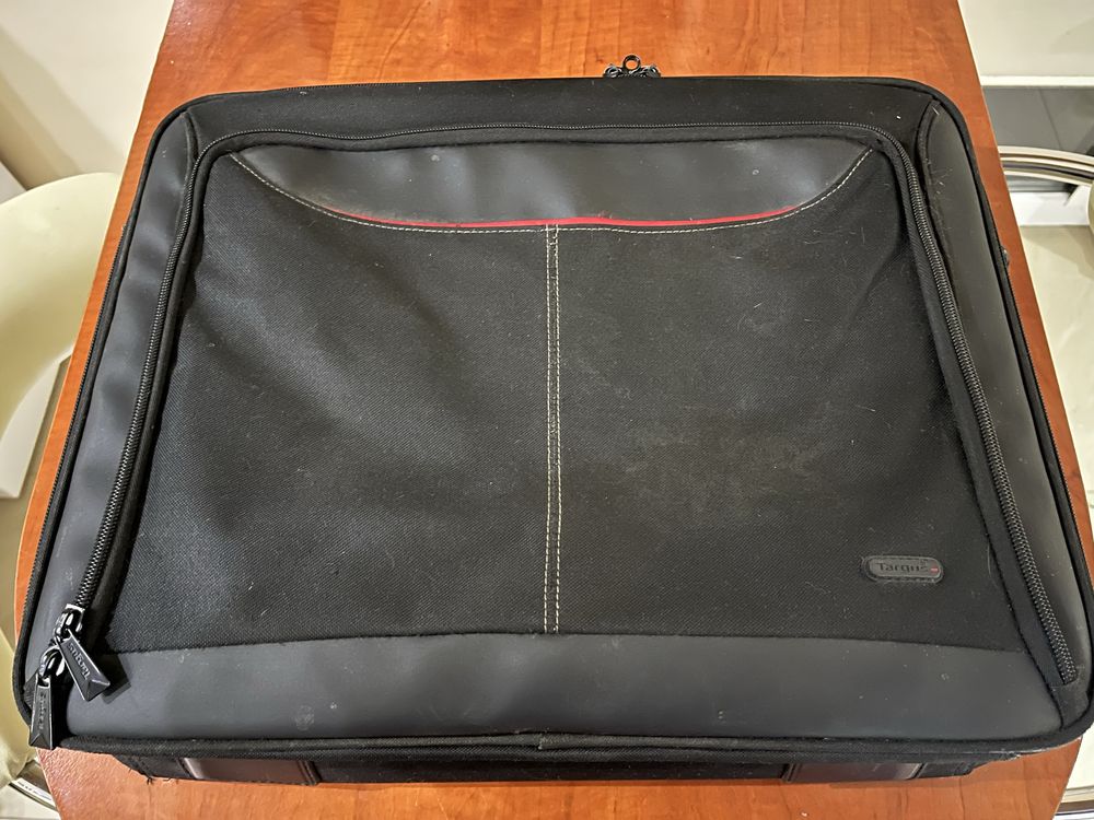 Sprzedam laptop Lenovo z70-80 17cali z torbą