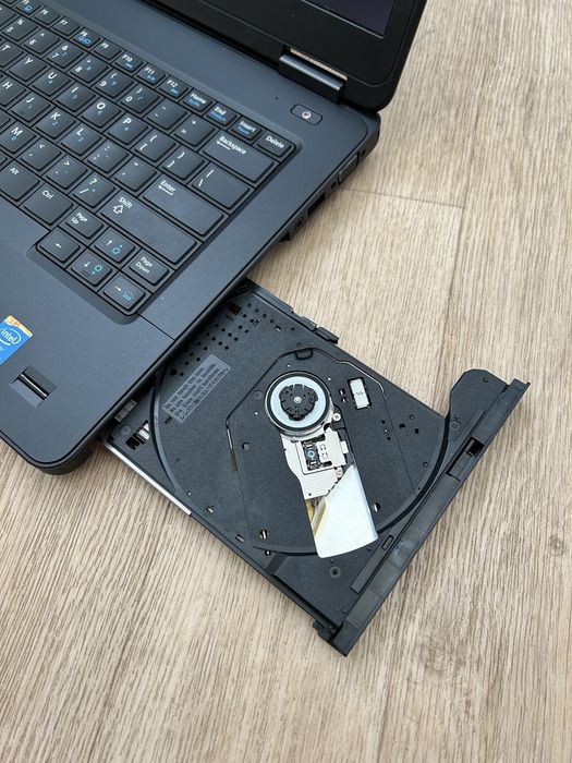 Dell Latitude E5440 | i5 | 8ГБ | SSD 256ГБ | Windows 10 для роботи