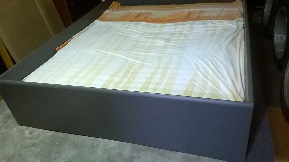 Łóżko podwójne ze stelażem 160/2000