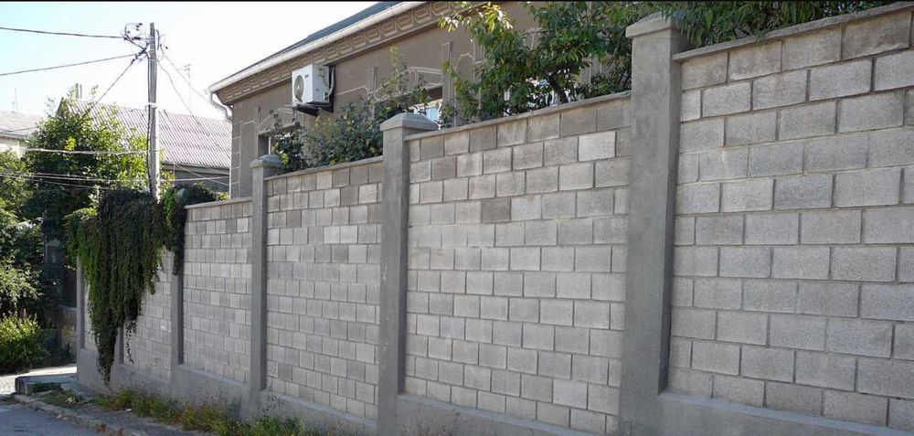 Блок колотий Рваний камінь Забор декоративний