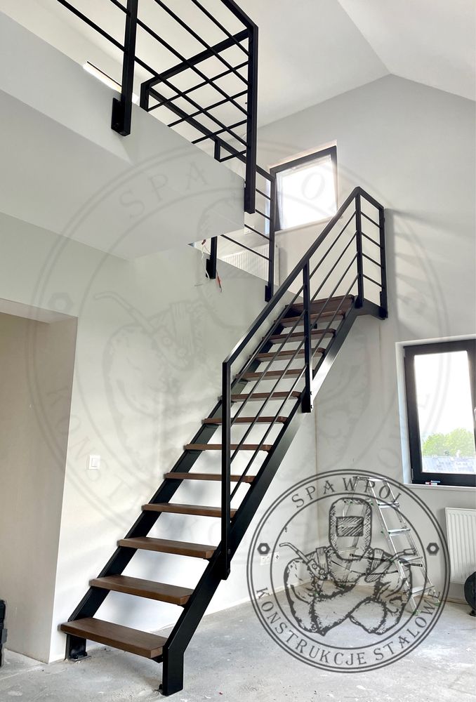 Schody wewnętrzne samonośne • Balustrady