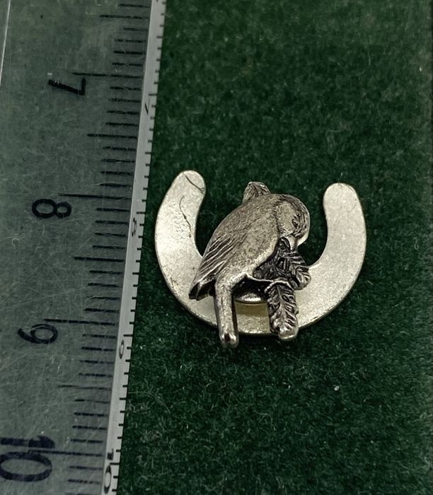 Серебряный значок 925 проба