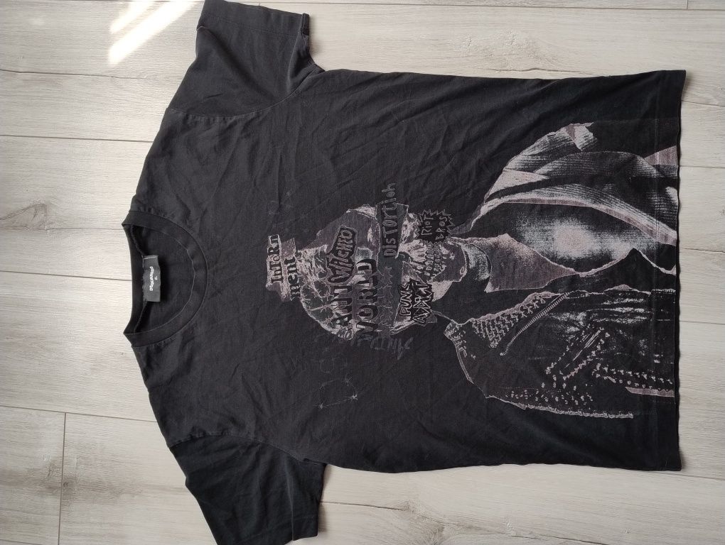 Футболка Dsquared2 розмір XL