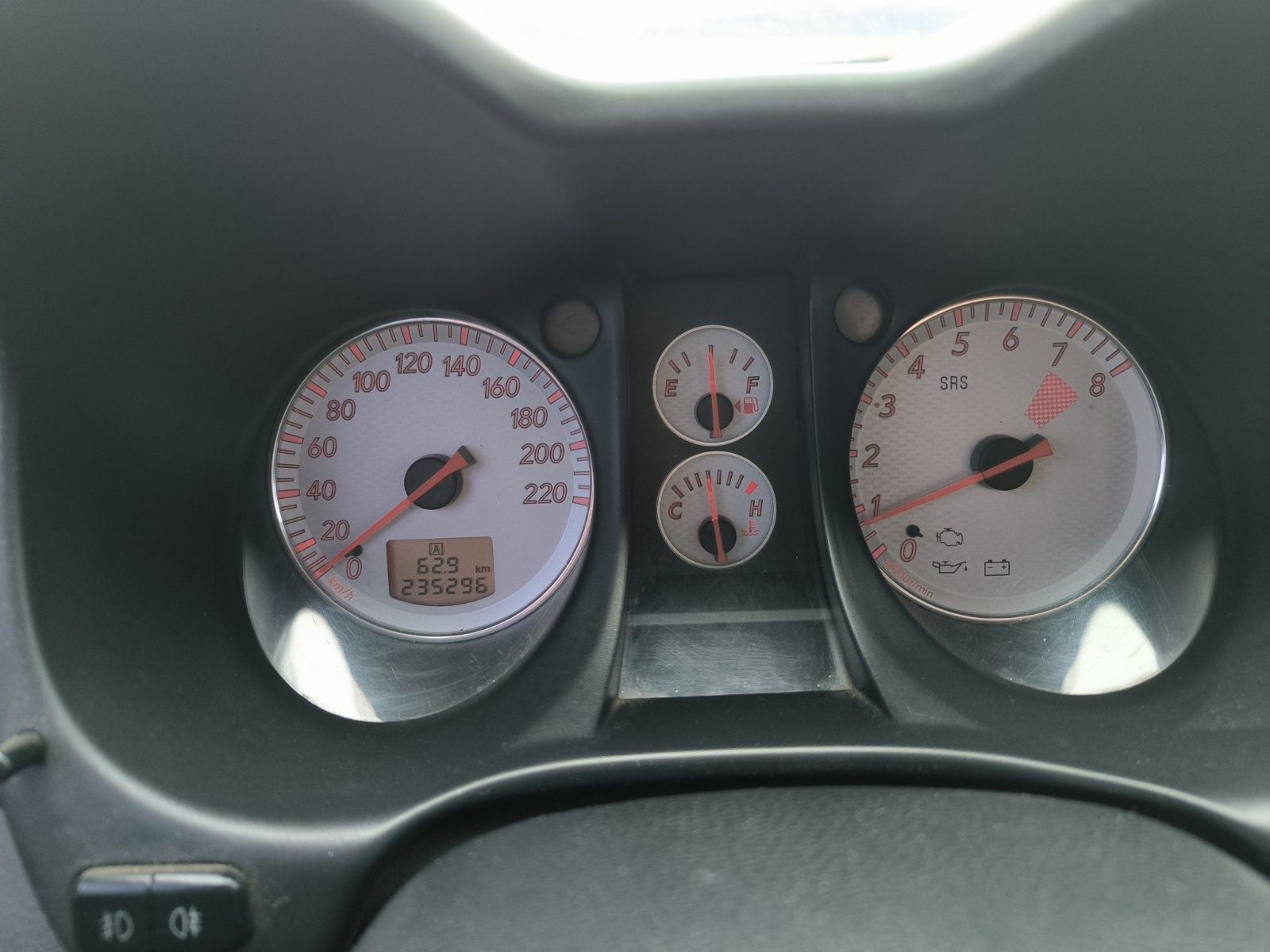 Продам автомобіль Мітсубісі Аутлендер 1.