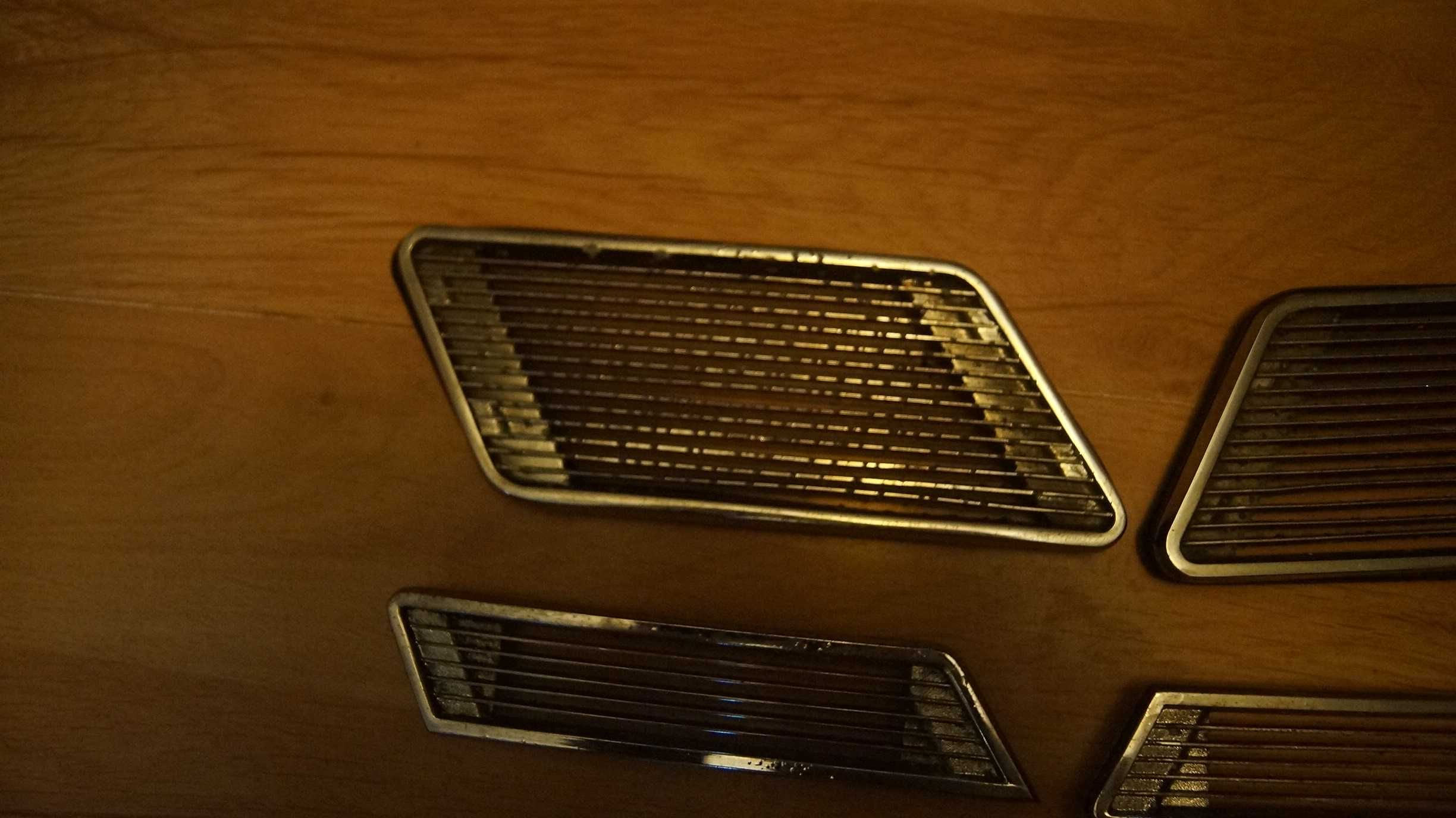 Fiat 125p 1300 wloty kratki powietrza chrom 1968r oryginalny 2 sz dużę