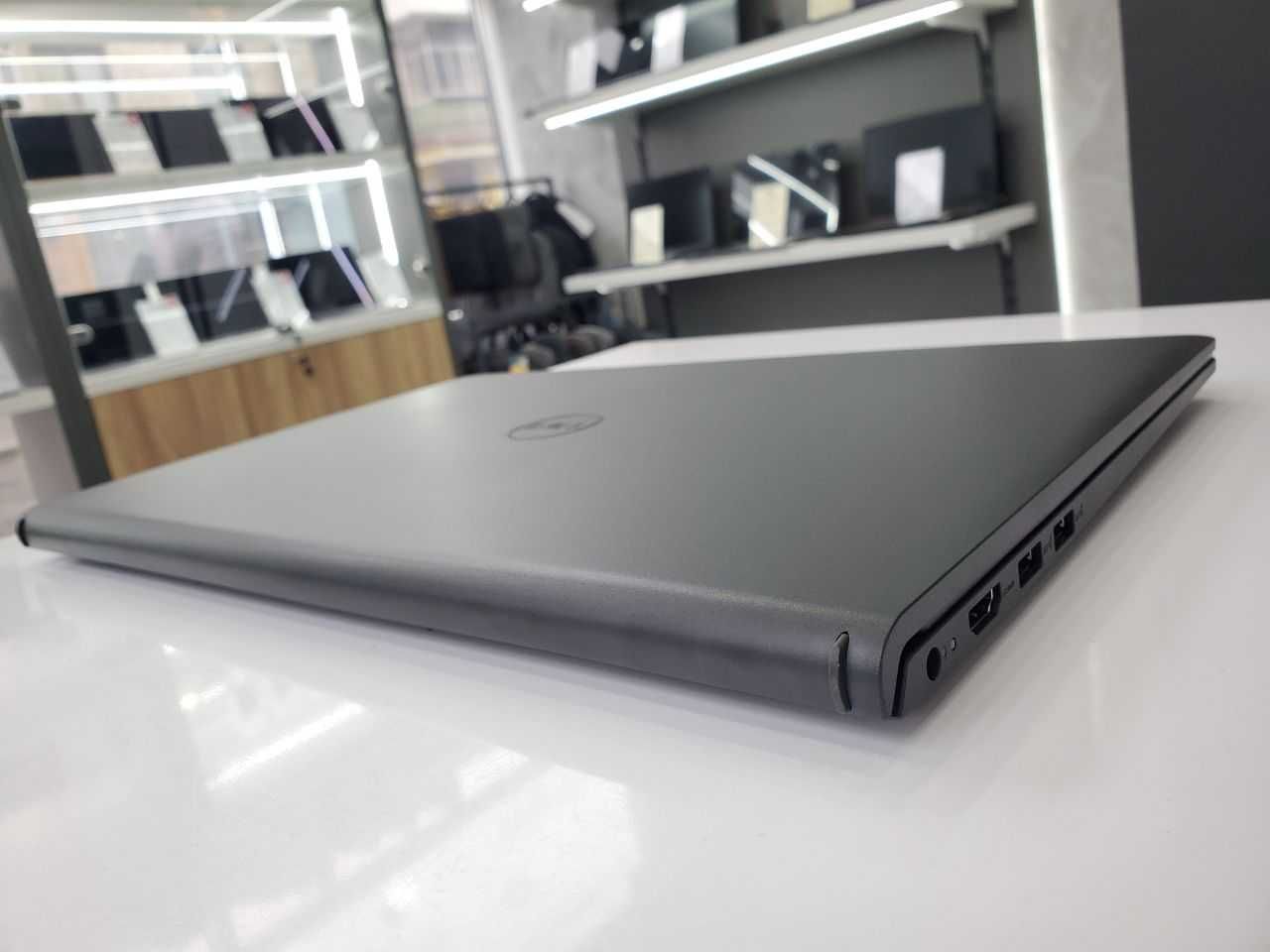 Ноутбук DELL INSPIRON 3520 Intel Core i5-1135G7/8Gb/256Gb SSD