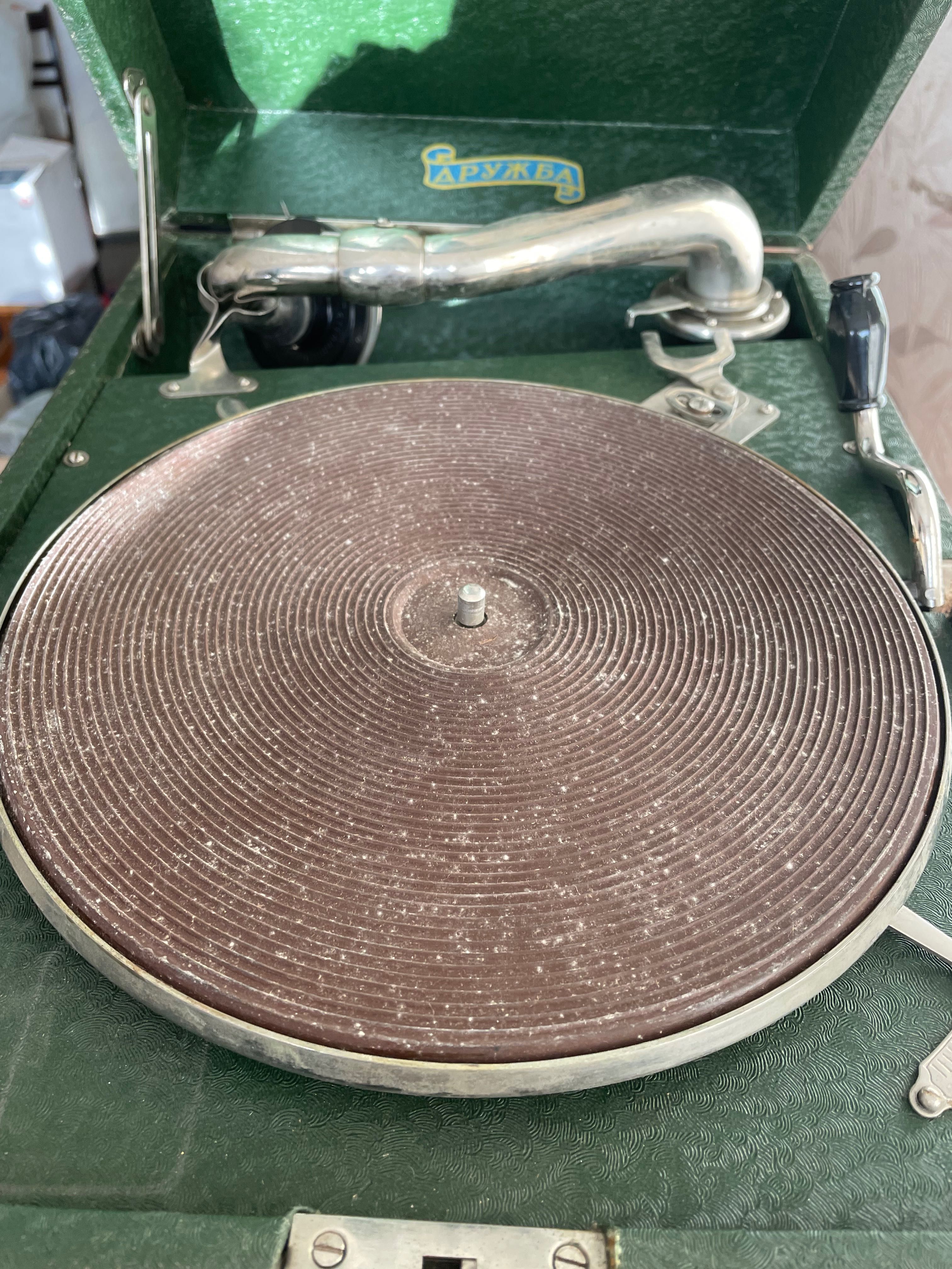Gramofon patefon na korbę Drużba CCCP