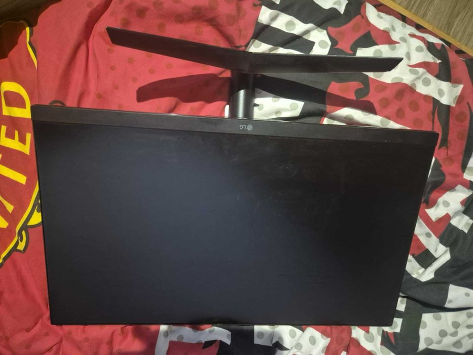 24' IPS fullHD 144Hz