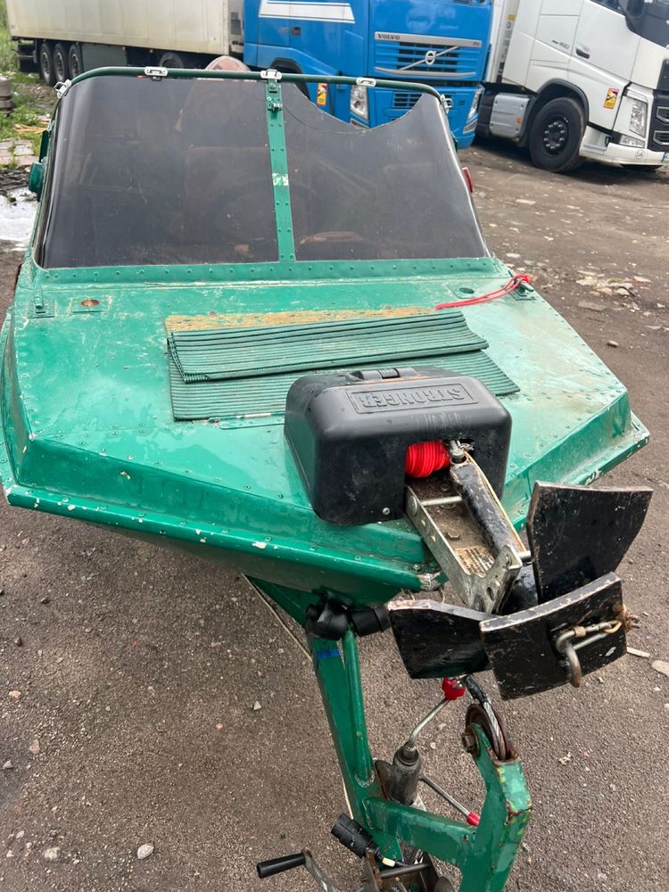 Продам лодку автобот