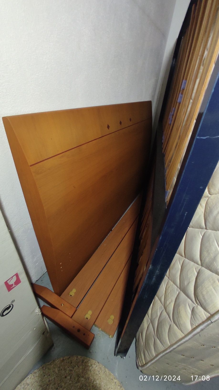 Vendo conjunto quarto casal completo.