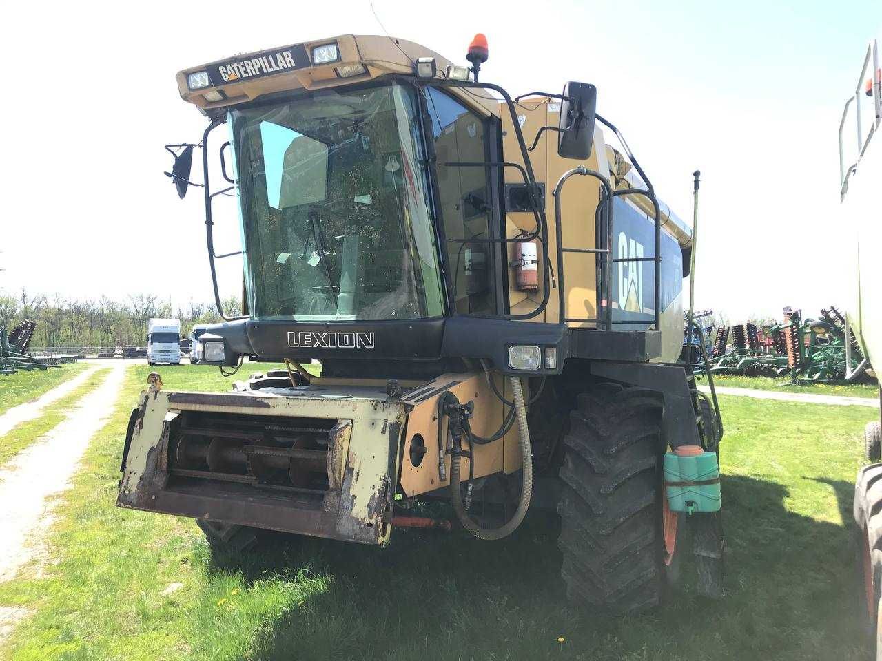 Пропонуємо до продажу комбайн CAT LEXION 470 2000 року.