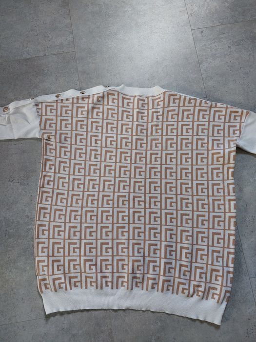 Sweter damski oversize