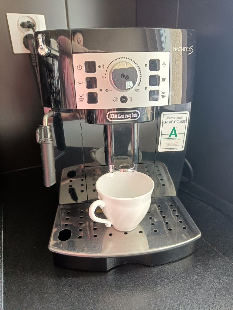 Ekspres DeLonghi Magnifica S