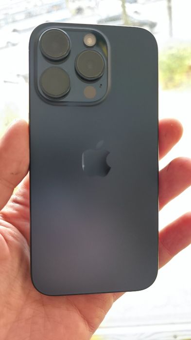 IPhone 15 pro 1tb icloud bypass.  Без сети