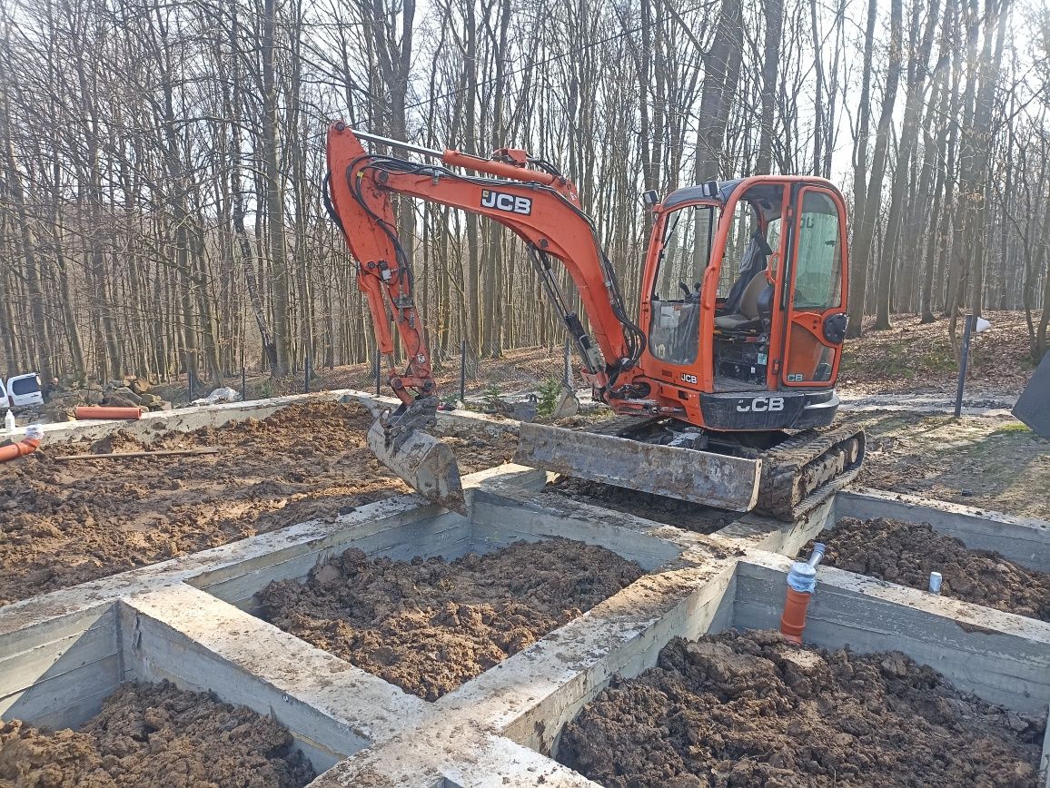 Продам міні екскаватор jcb 8035 2013  року